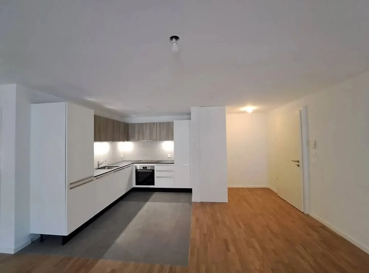 Assunzione del contratto di locazione il 15 dicembre 2025 - Foto 3 di 5