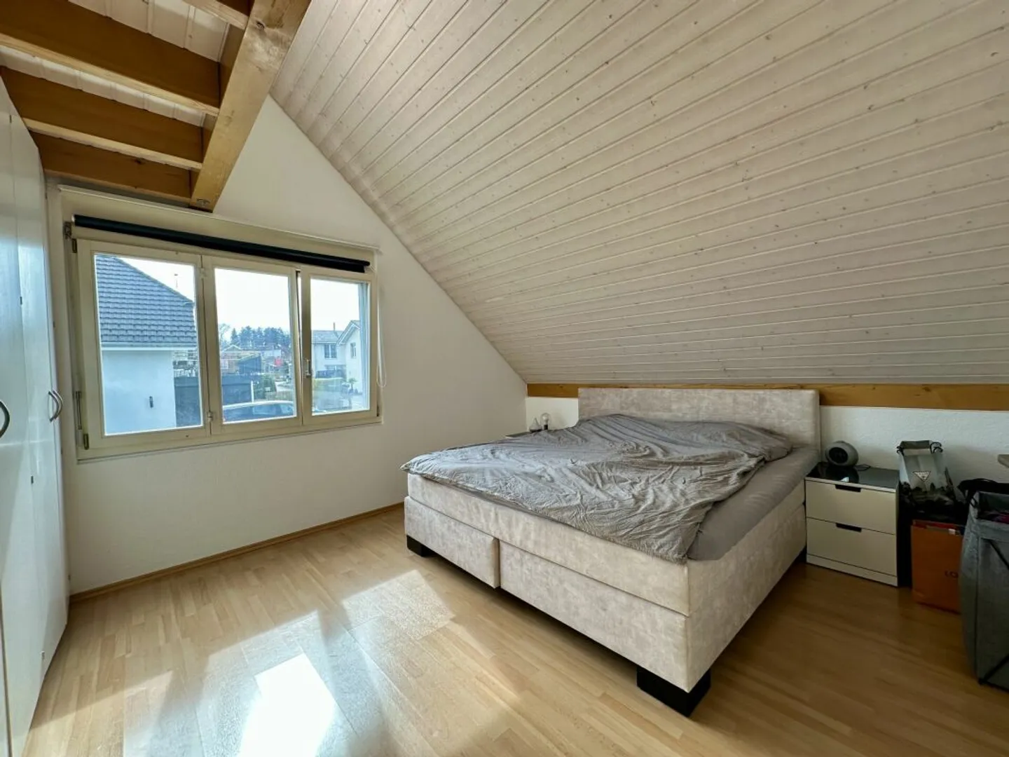 Dreamlike Corner House in Central Location - Your New Home Awaits You! - Photo 12 of 15