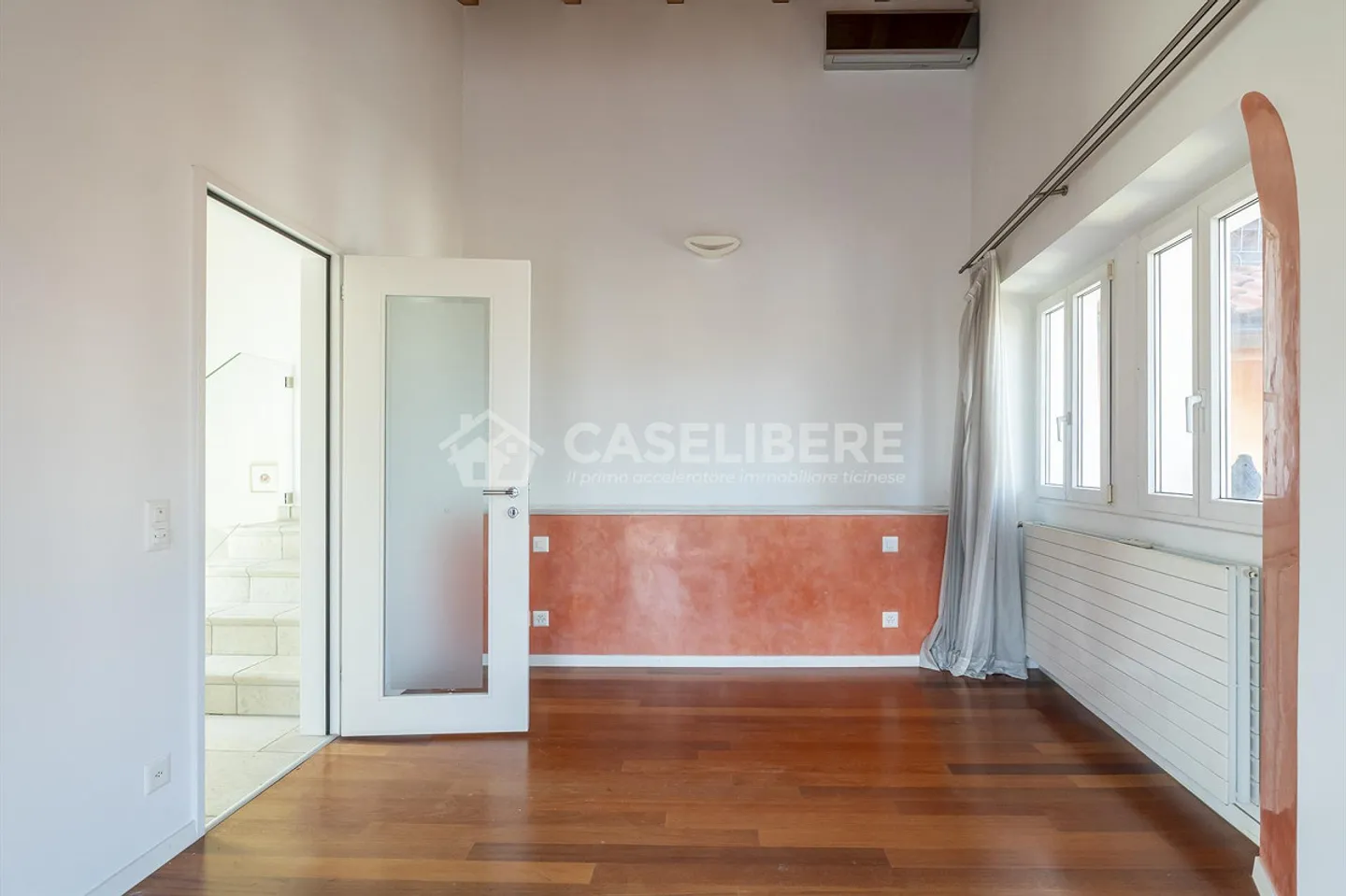 3.5-ROOM DUPLEX WITH TERRACE AND LAKE VIEW IN THE HEART OF ASCONA - Photo 12 of 18
