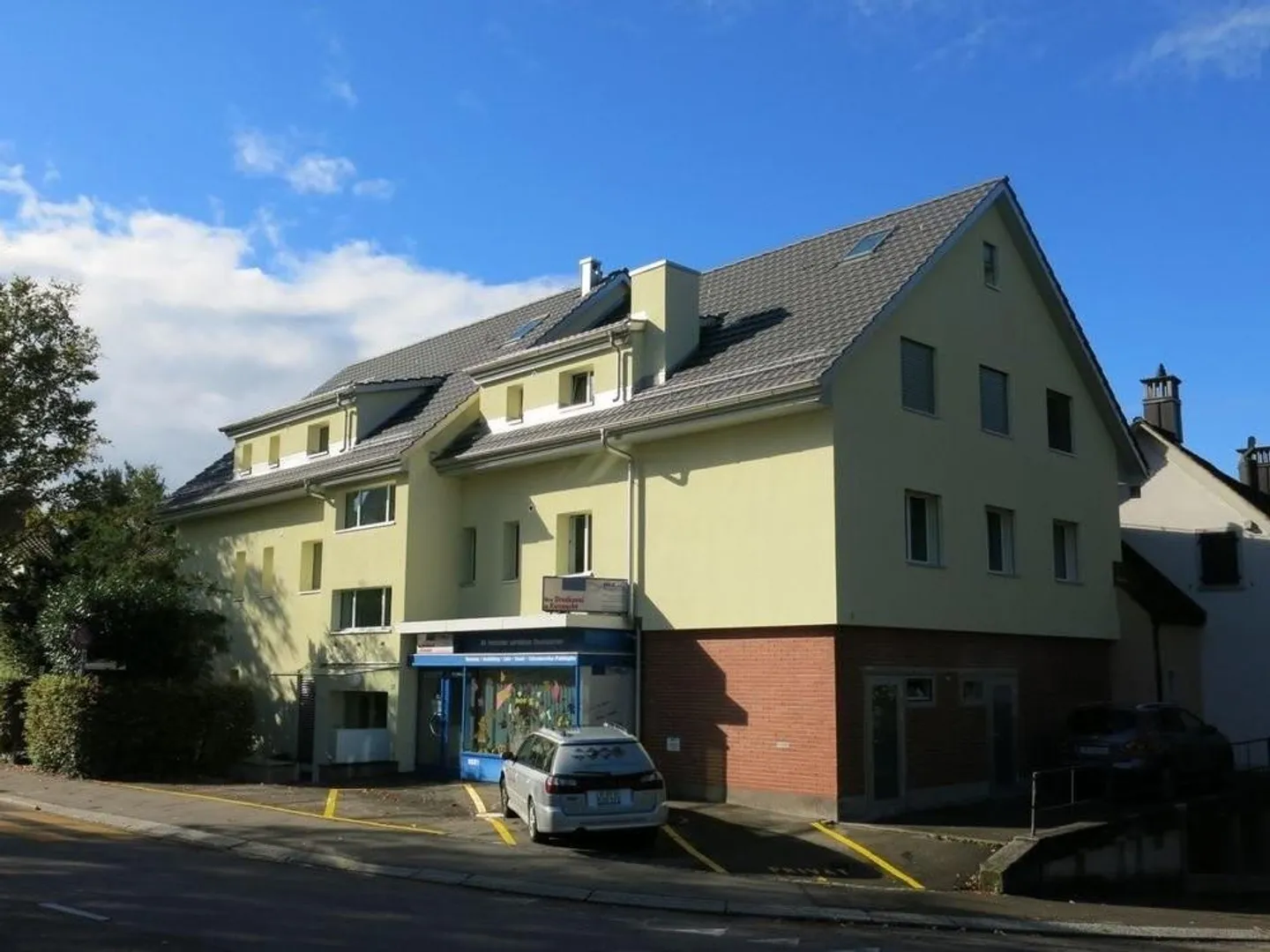 Appartamento giardino soleggiato con terrazza e balcone - Foto 4 di 13