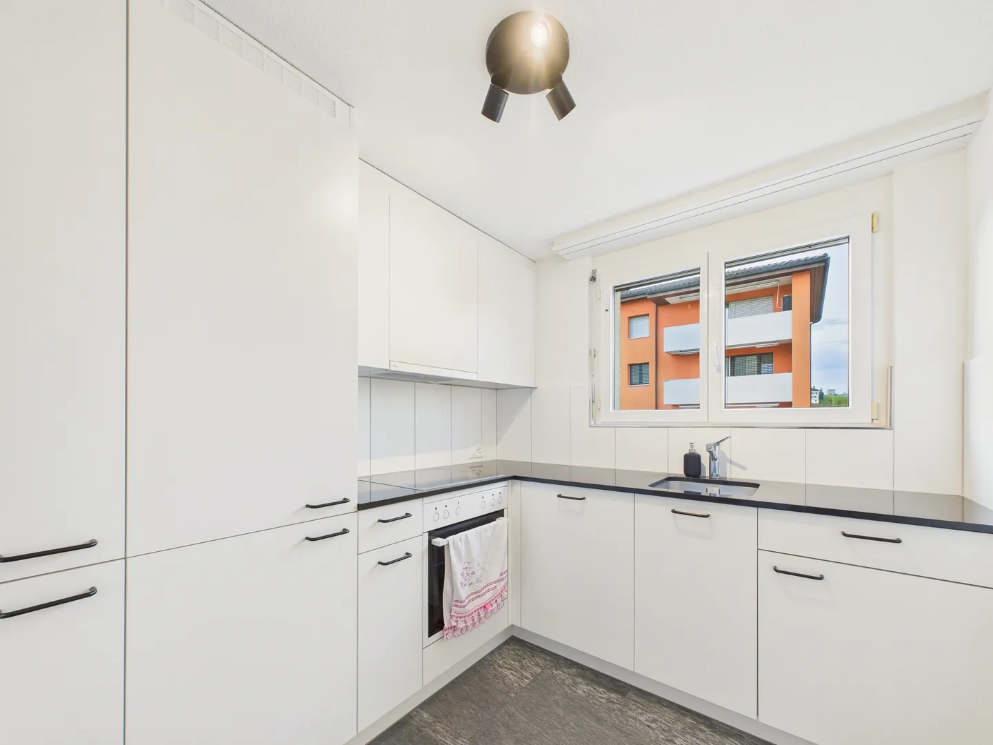 Apartment for sale - Photo 4 of 9