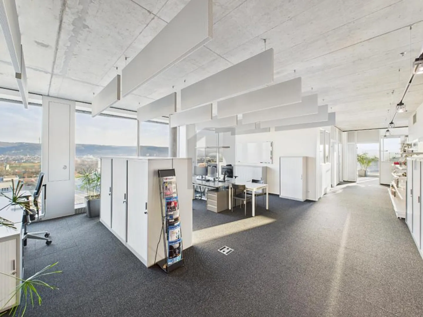 Bureau à louer - Photo 2 sur 5