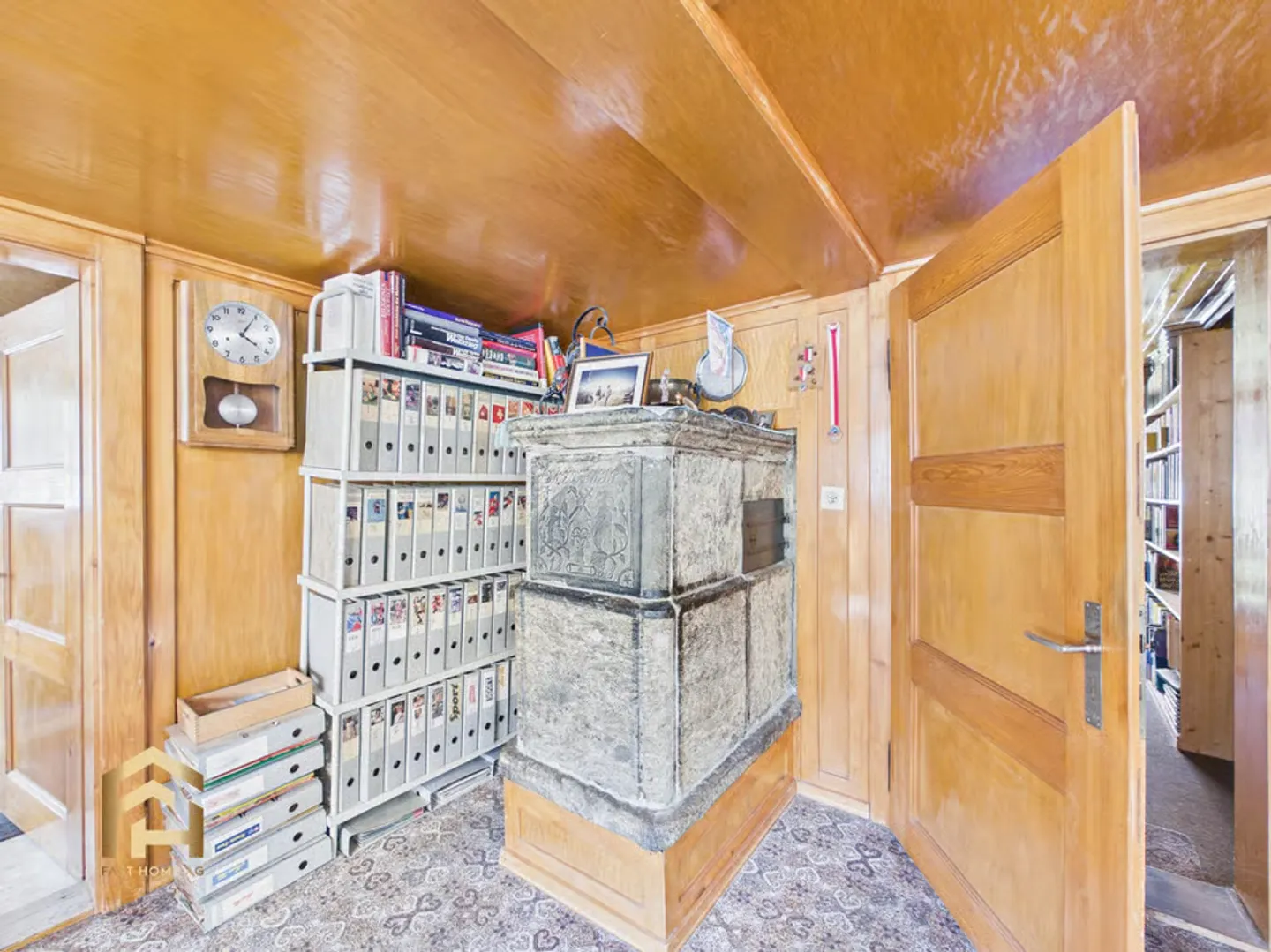 Appartamento in edificio storico da ristrutturare nel centro del villaggio di Saas-Fee, seconda casa - Foto 4 di 13