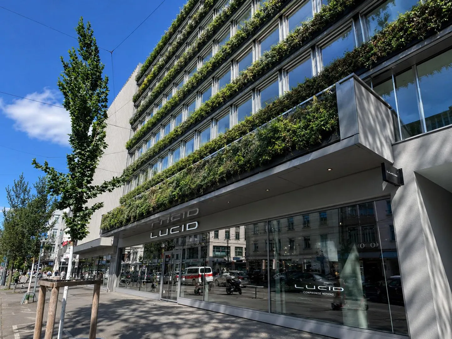THE FUTURE IS GREEN at Zurich HB - Exclusive Attic Offices with Terrace - Photo 8 of 12