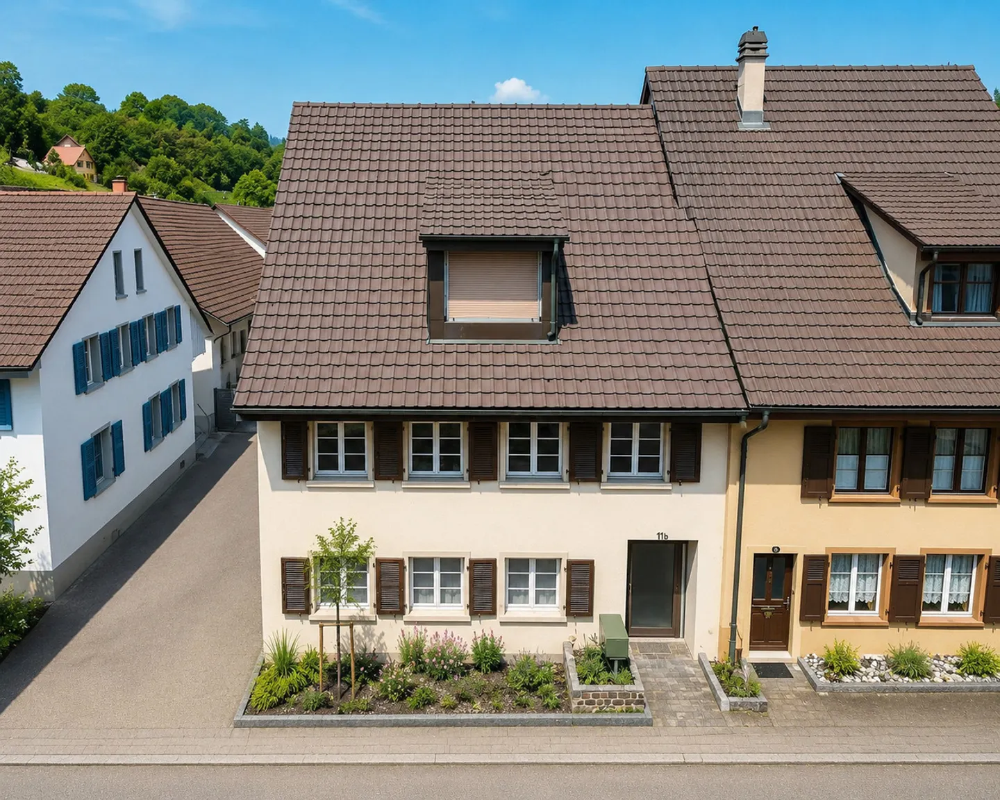 Proprietà di investimento nel cuore di Bretzwil con potenziale a lungo termine - Foto 1 di 13