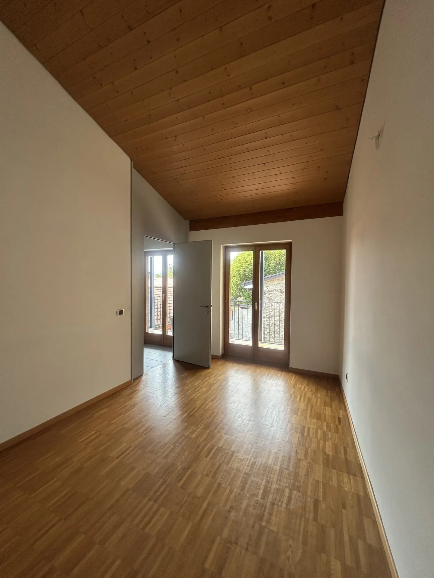 PONTE CAPRIASCA - PROPRIETÀ IMMOBILIARE CON 5 STANZE NEL CENTRO - Foto 12 di 14