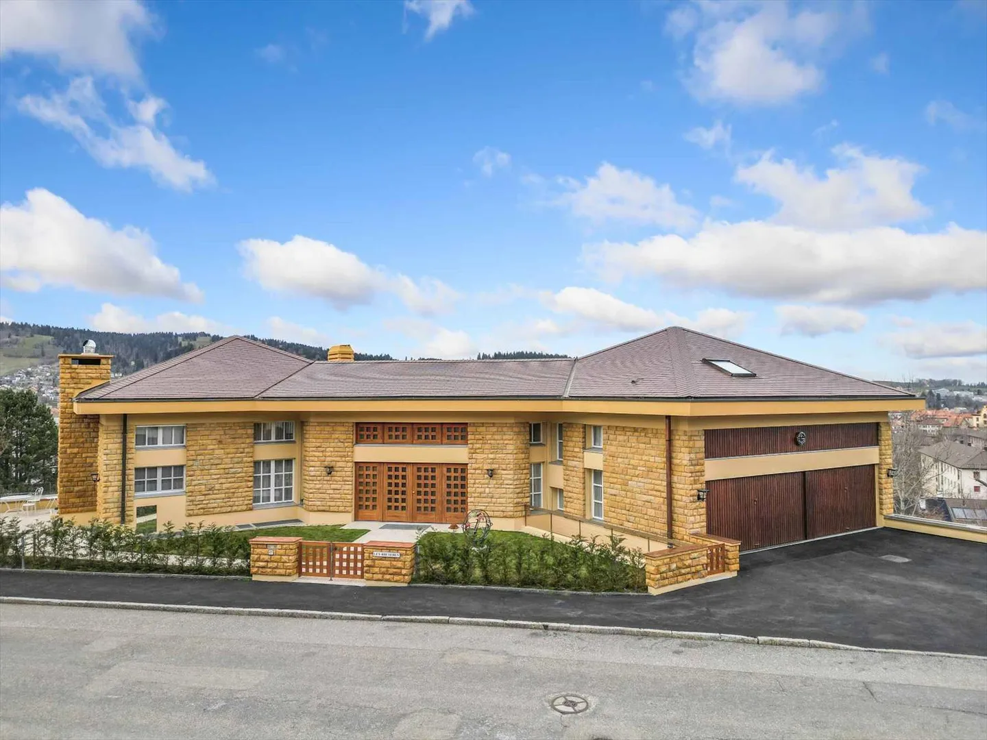 Außergewöhnliches Anwesen mit 12,5 Zimmern - Foto 12 von 13