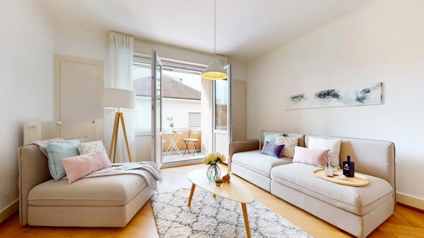 Appartement spacieux au centre-ville - Photo 1 sur 8