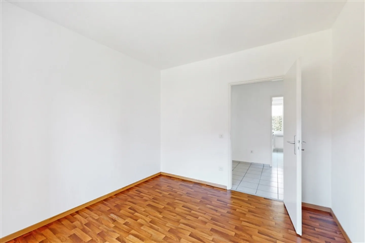 Tranquility and comfort in Locarno 3.5 rooms - Photo 5 of 7