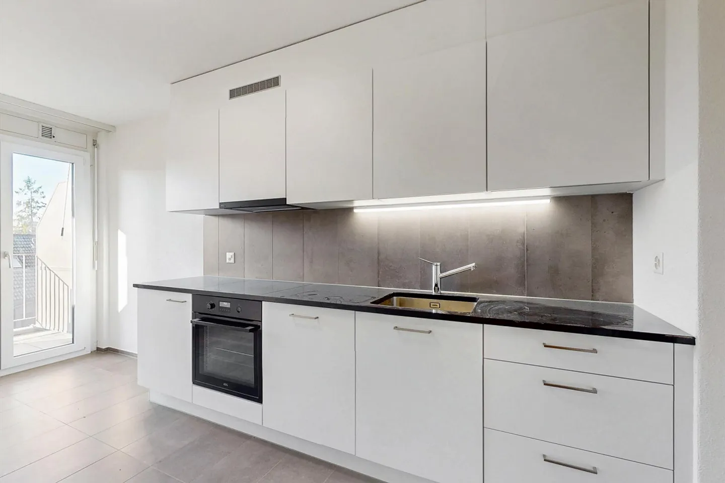 Renovated apartments - 5.5 rooms - Rue Marcello, Fribourg - Photo 7 of 12