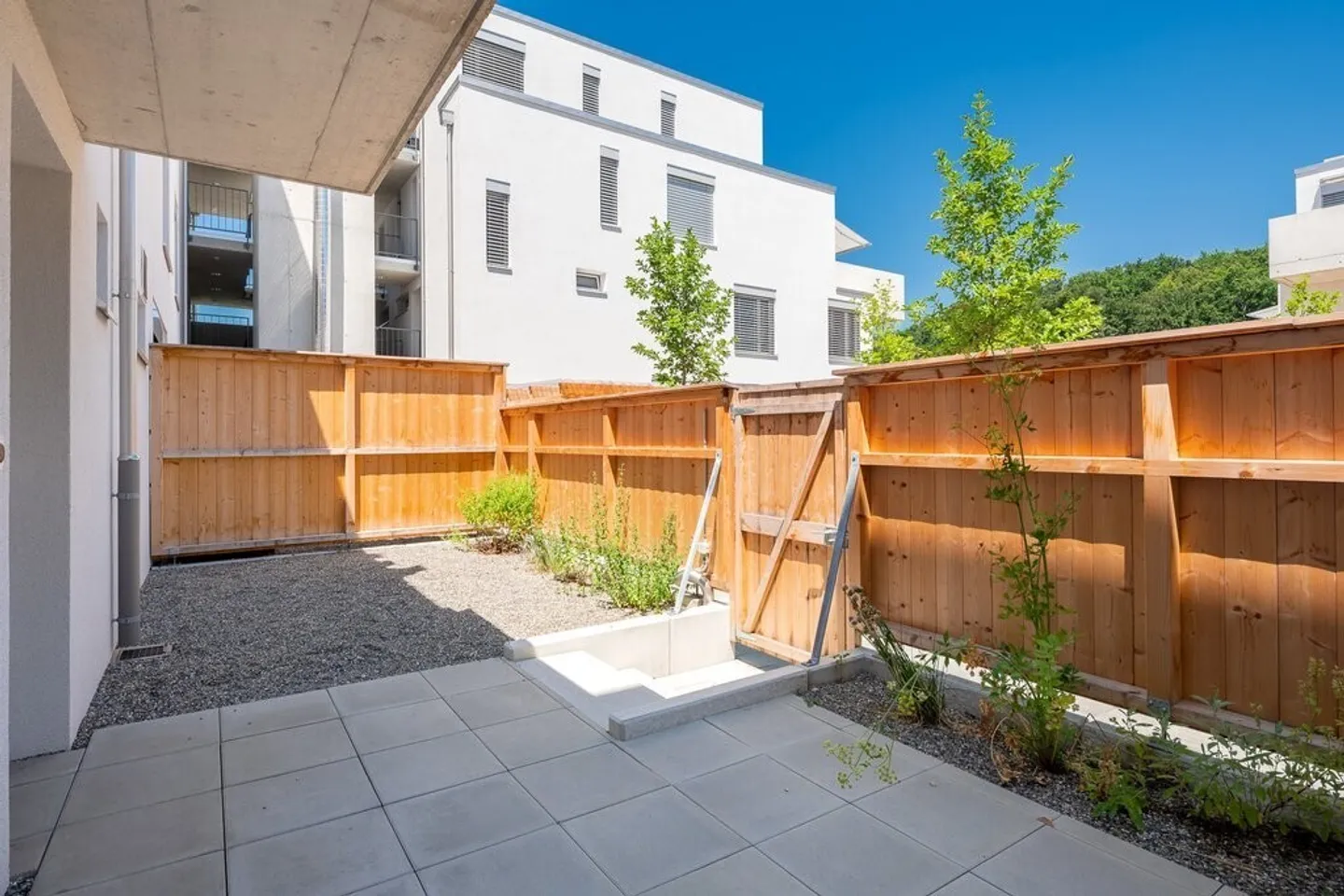 Quiet location yet central - Photo 6 of 6