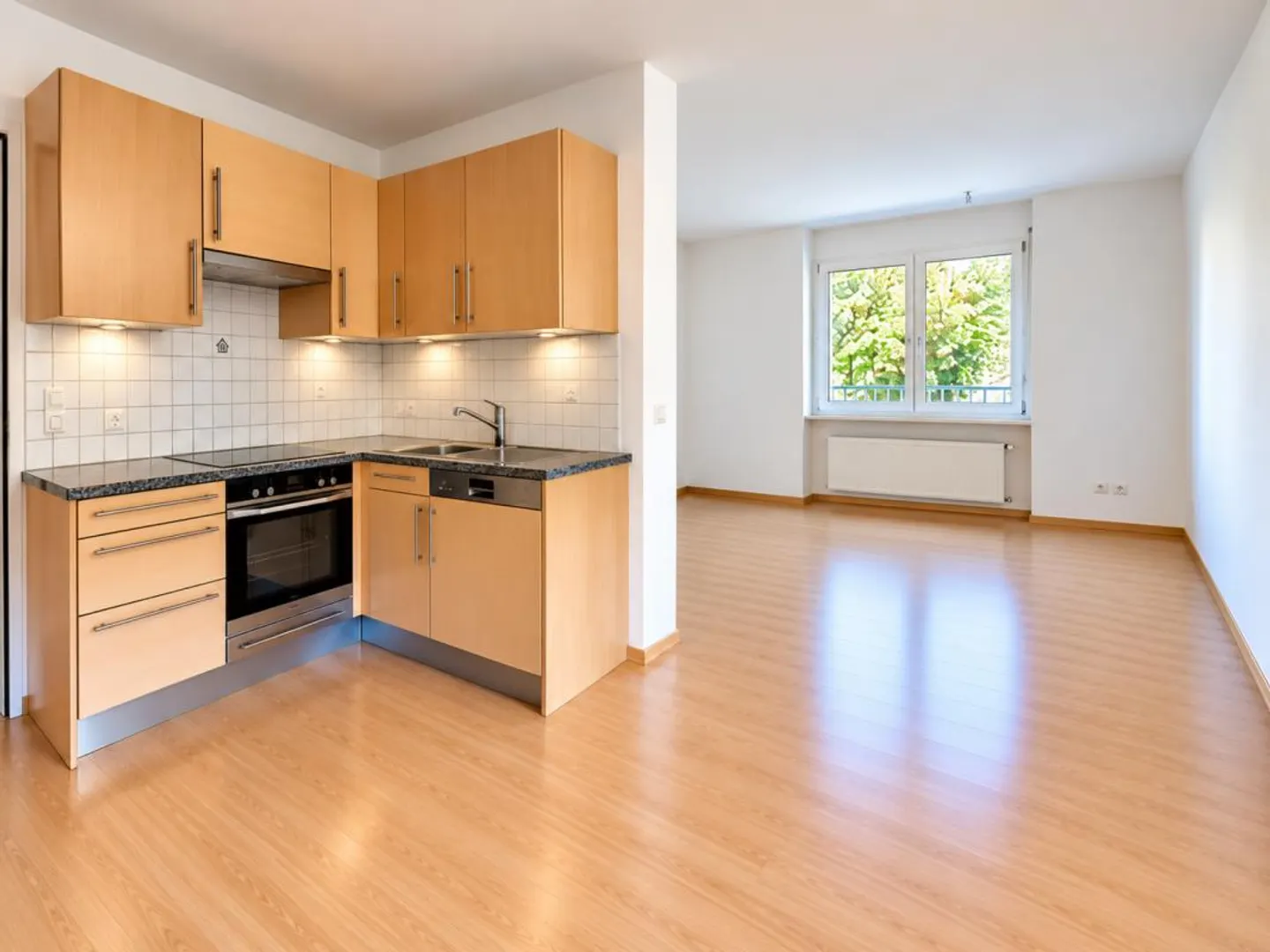 Gepflegte 2-Zi.-Wohnung - kompakt, praktisch & bezugsbereit - Foto 1 di 5