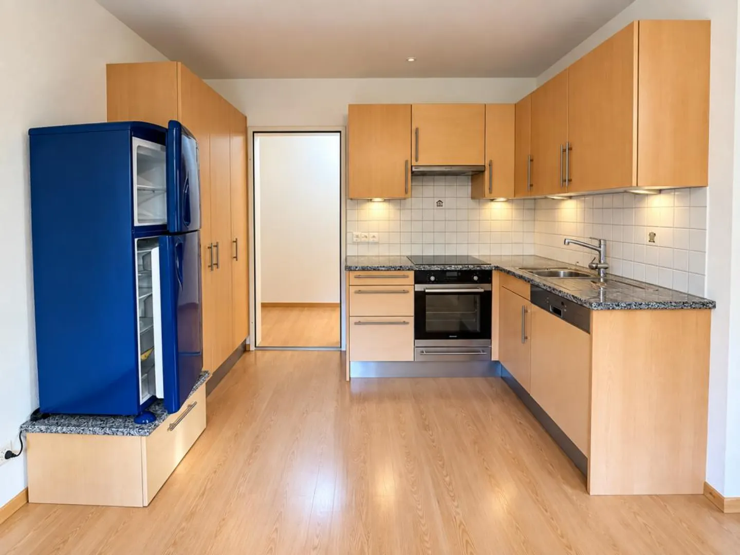 Gepflegte 2-Zi.-Wohnung - kompakt, praktisch & bezugsbereit - Foto 2 di 5