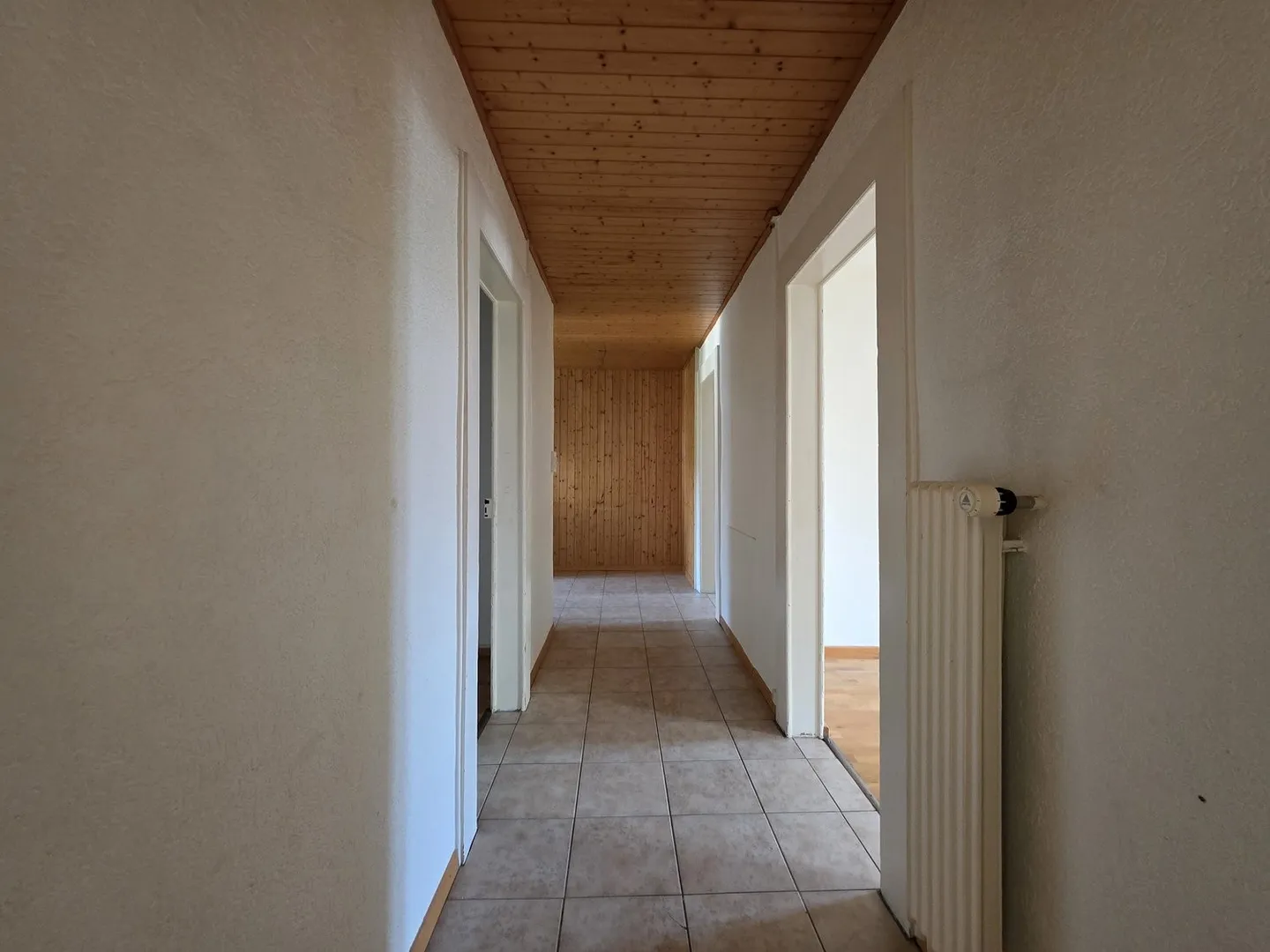 4 PEZZI SOTTOTETTO DELL'EDIFICIO - Foto 5 di 6