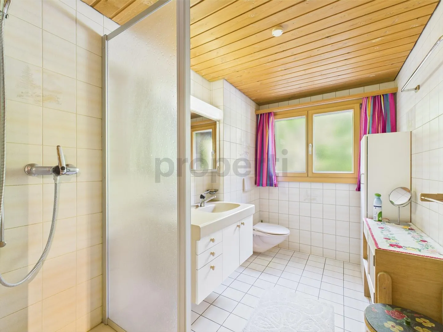 Residential building for sale - Photo 9 of 13