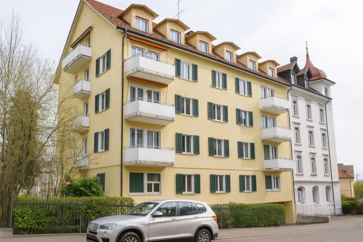Gemütliche 3.5-Zimmer-Wohnung mit Garagenmöglichkeit - Foto 1 von 7