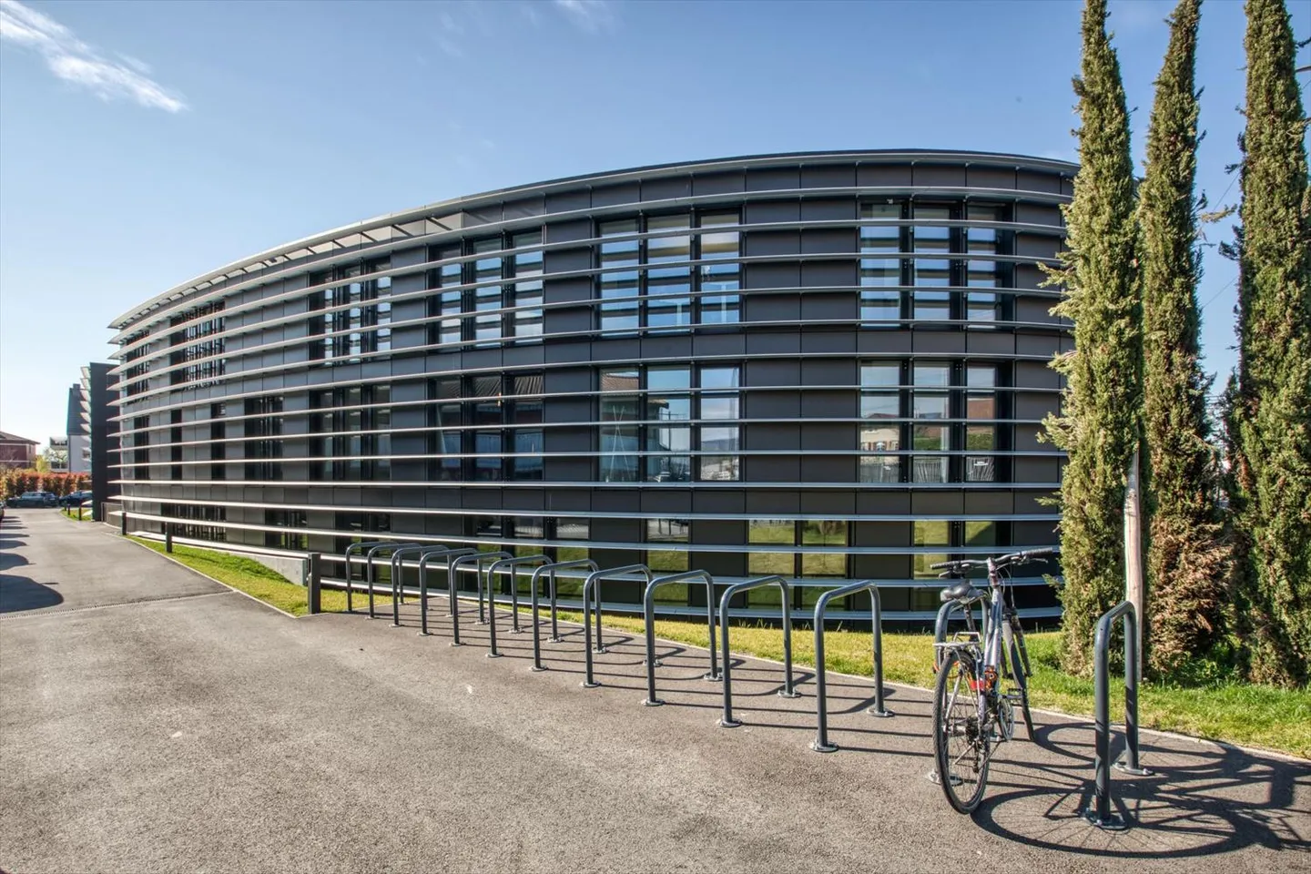 Bureaux privés ou partagés, tout équipés, co-working et salles de réunion - Photo 9 sur 10