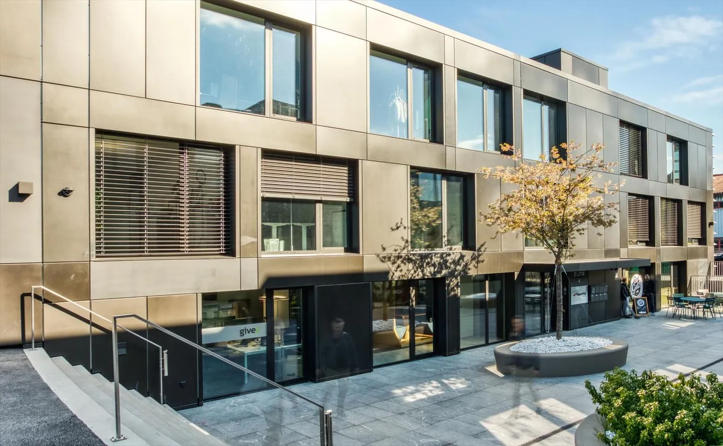 Bureaux privés ou partagés, tout équipés, co-working et salles de réunion - Photo 10 sur 10