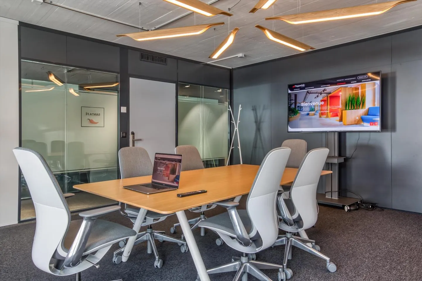 Bureaux privés ou partagés, tout équipés, co-working et salles de réunion - Photo 6 sur 10