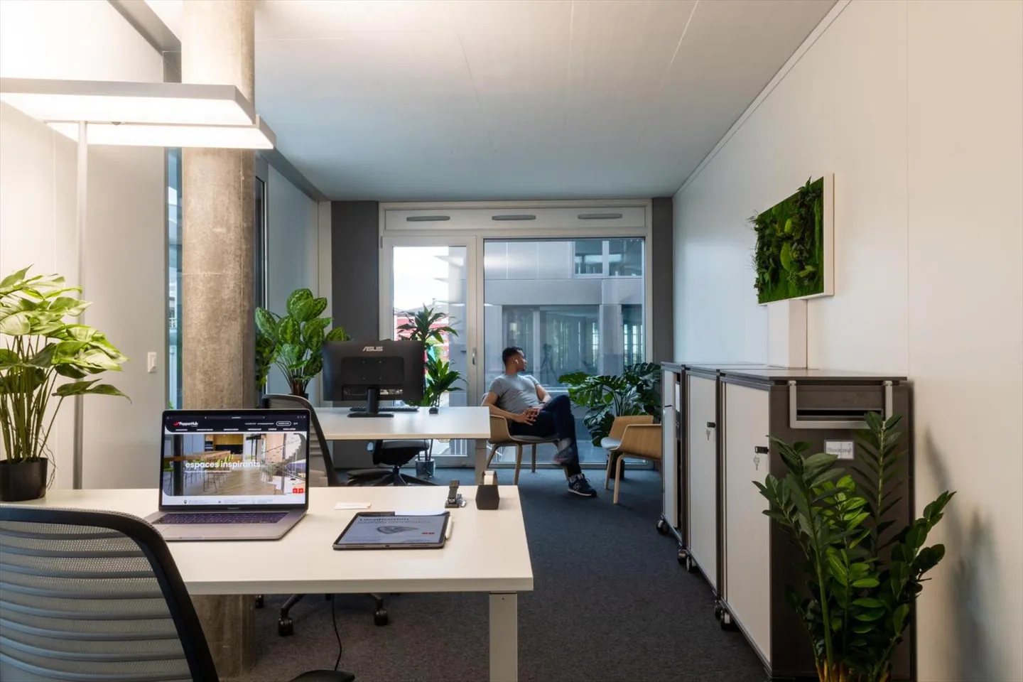 Bureaux privés ou partagés, tout équipés, co-working et salles de réunion - Photo 7 sur 10