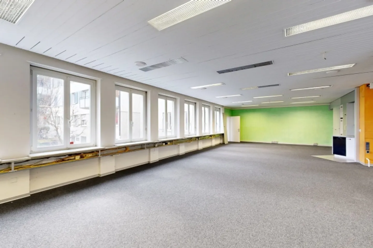 Flessibile. Centrale. Versatile. - Il tuo nuovo spazio commerciale a Zurigo Oerlikon - Foto 2 di 5