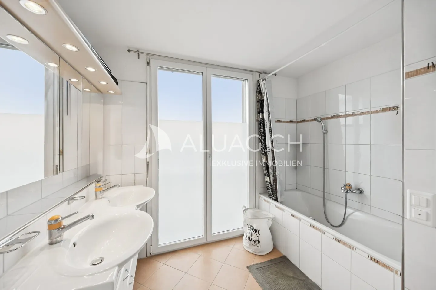 ZENTRAL WOHNEN NAHE VON NATUR UND ERHOLUNG - Foto 10 von 11