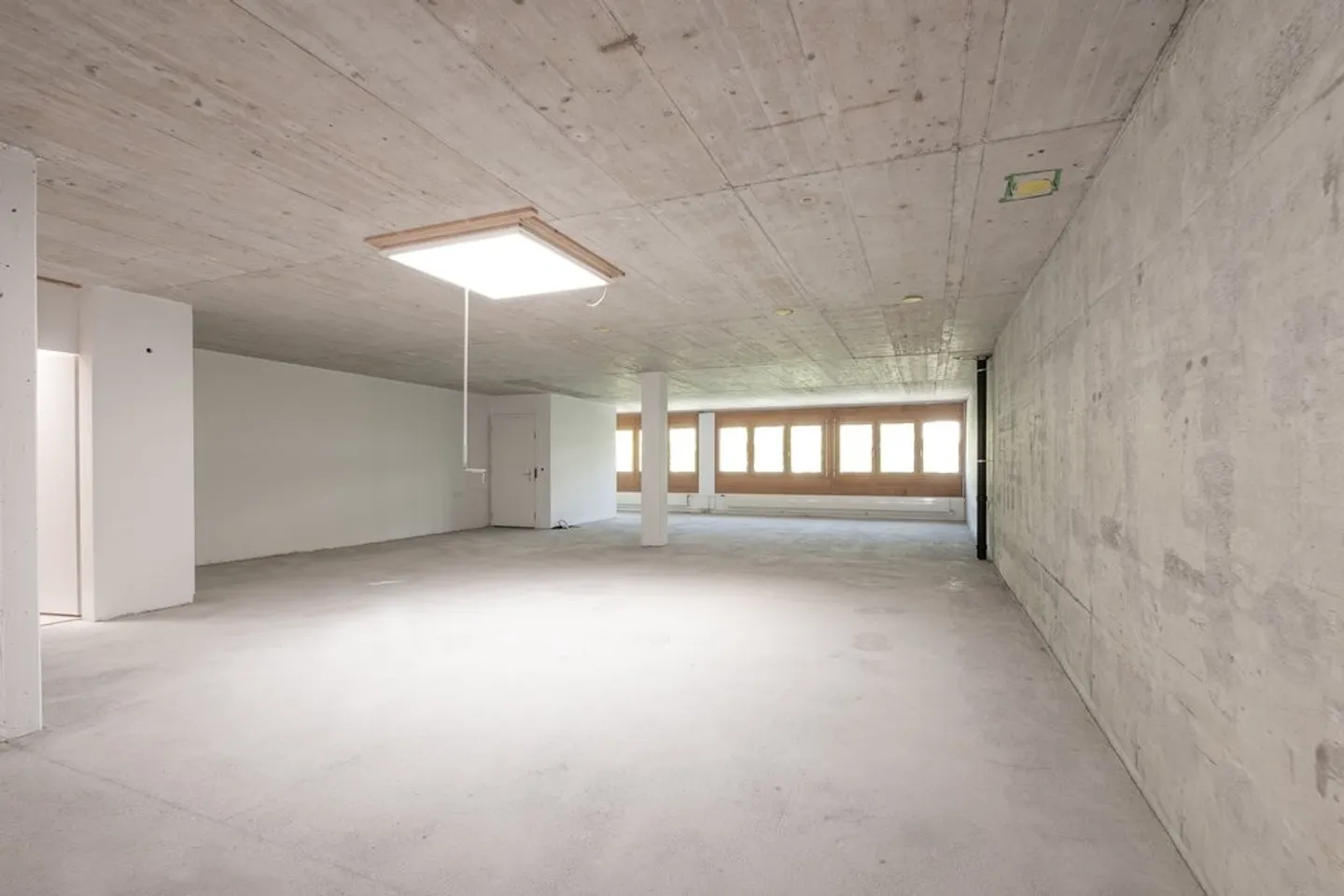Spazio ufficio in affitto - Foto 2 di 2