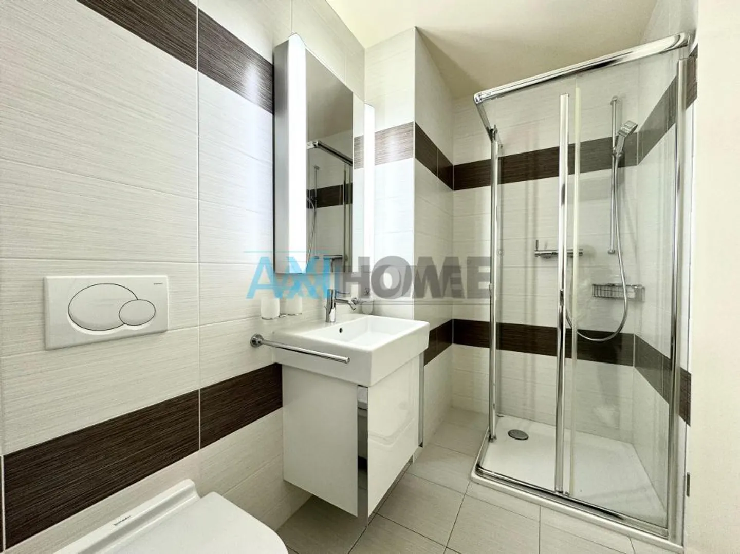 Magnifico attico con terrazza di fronte al lago - Foto 10 di 15