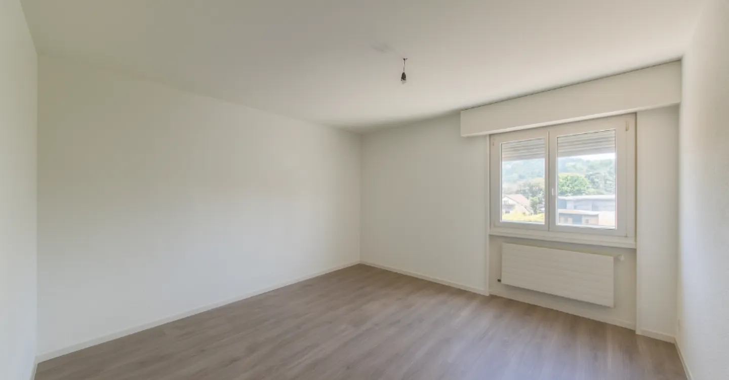 Ampio appartamento di 4.5 locali con balcone - Foto 6 di 9