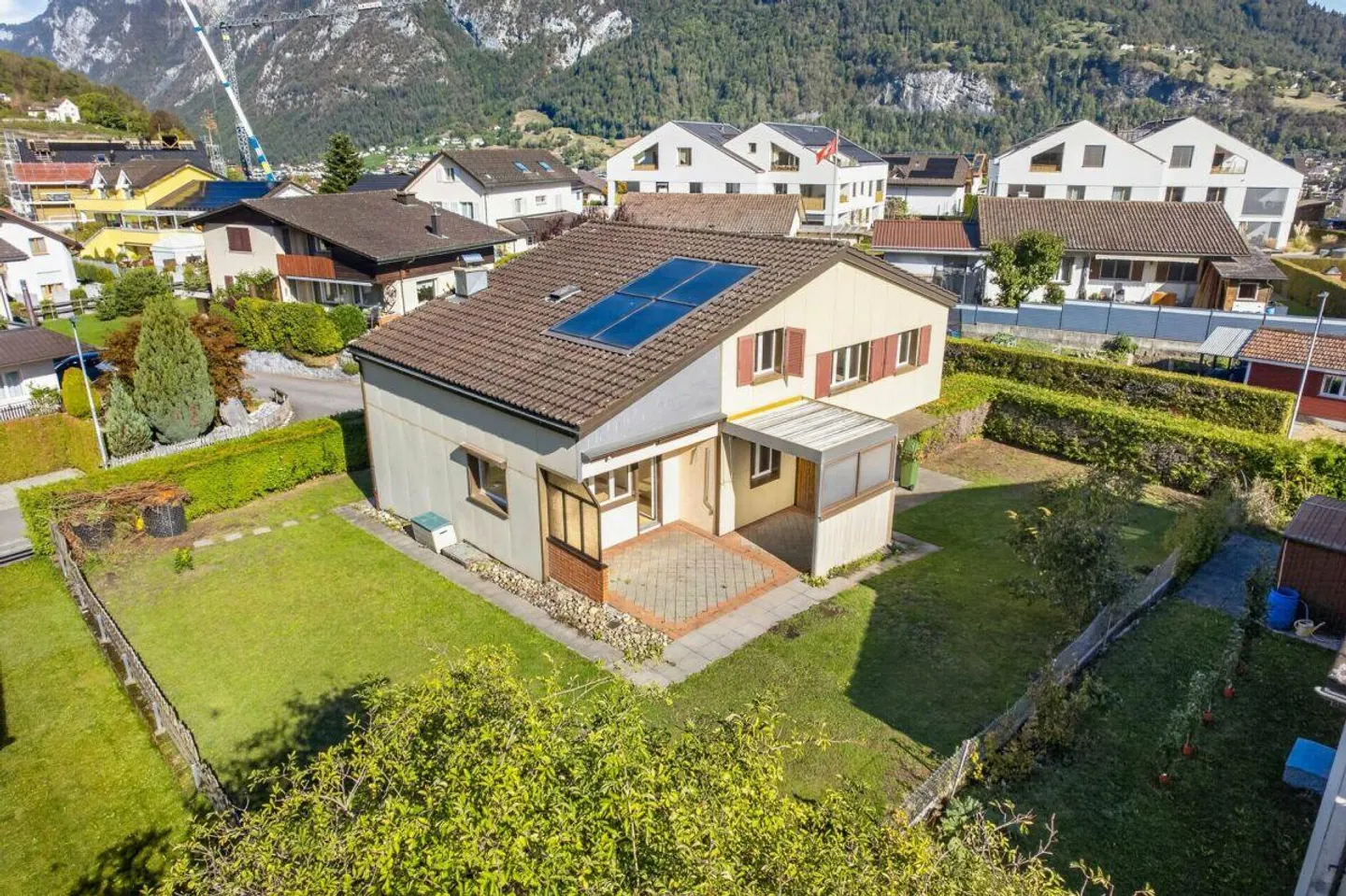 Familienglück mit Garten - grosszügiges Einfamilienhaus mit vielsei... - Photo 1 sur 15