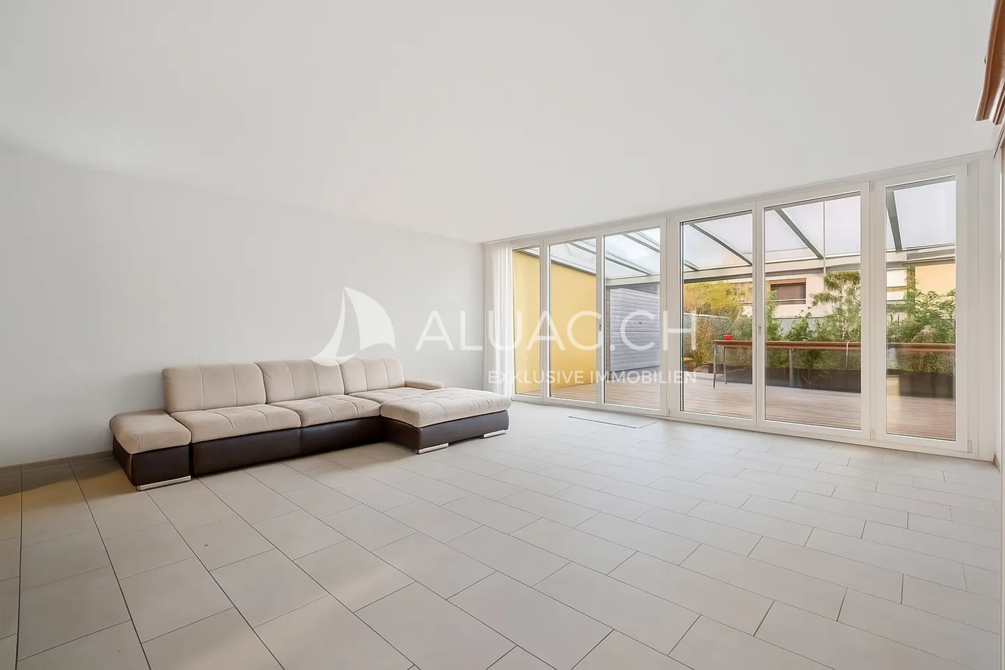 Vivere Praticamente e Modernamente Vicino al Lago - Foto 5 di 17