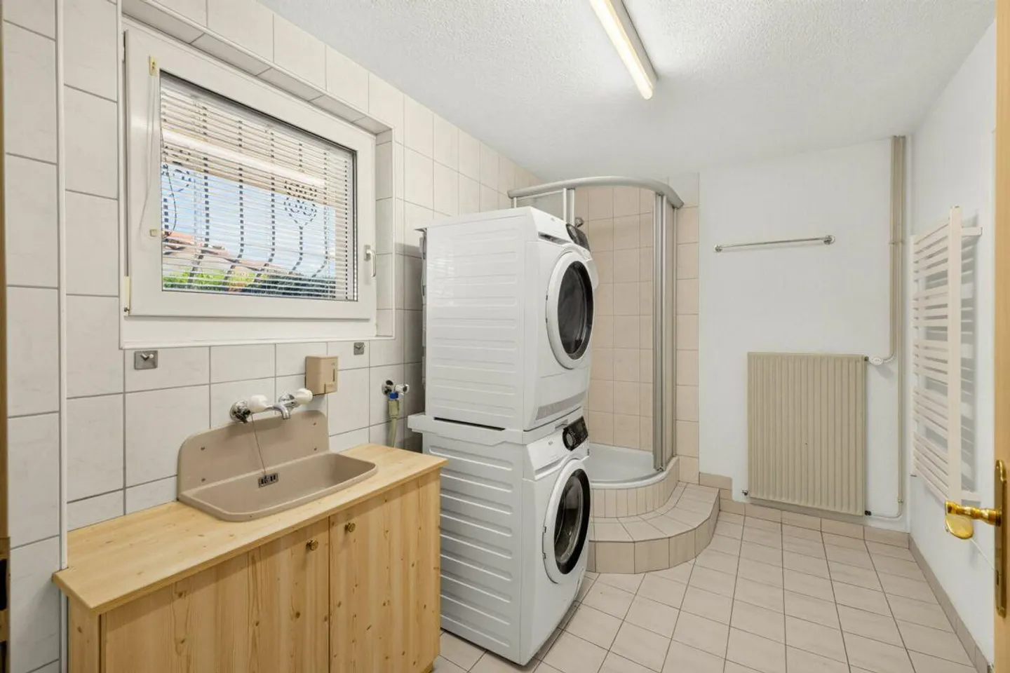 Familienglück mit Garten - grosszügiges Einfamilienhaus mit vielsei... - Photo 11 sur 15
