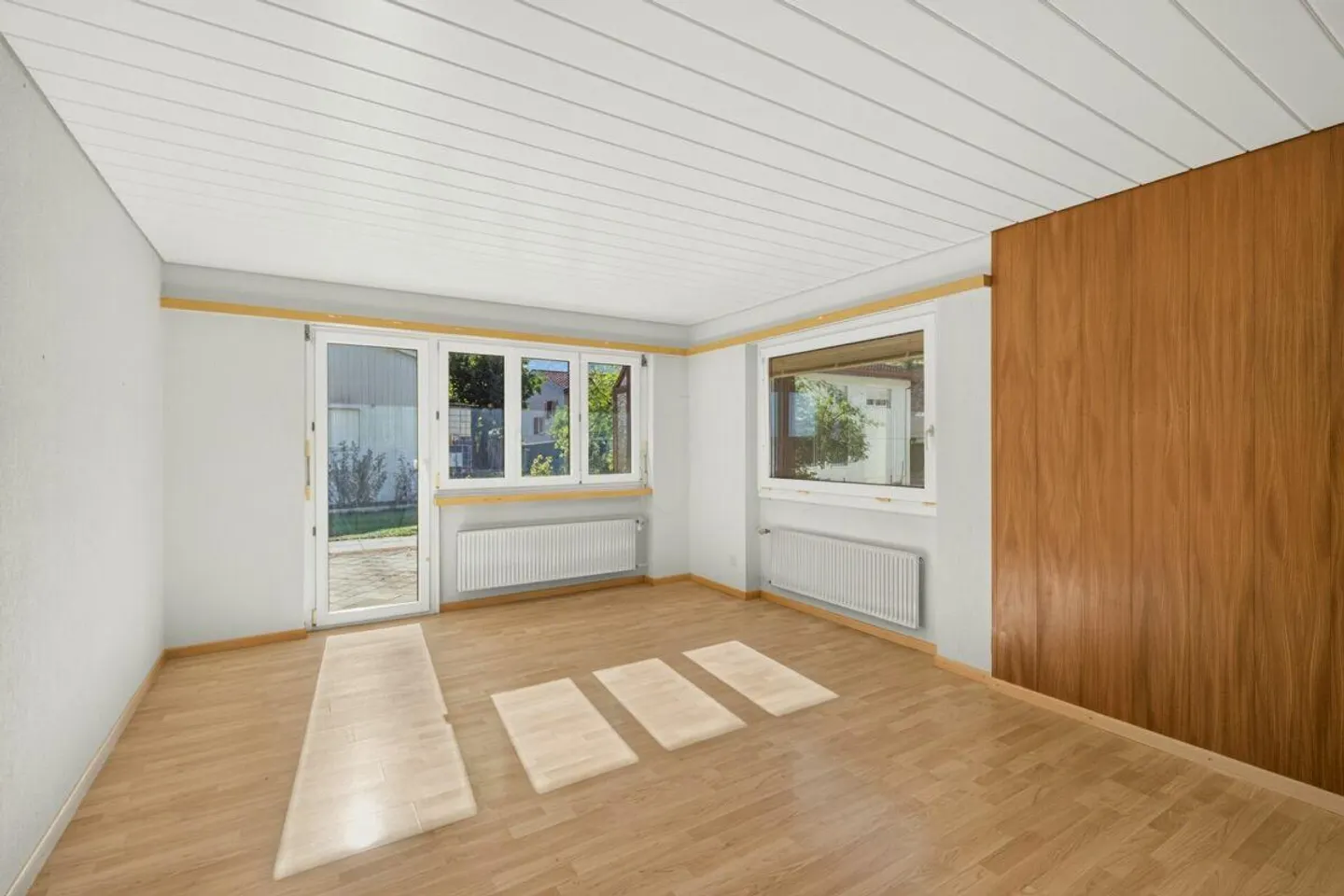 Familienglück mit Garten - grosszügiges Einfamilienhaus mit vielsei... - Photo 3 sur 15