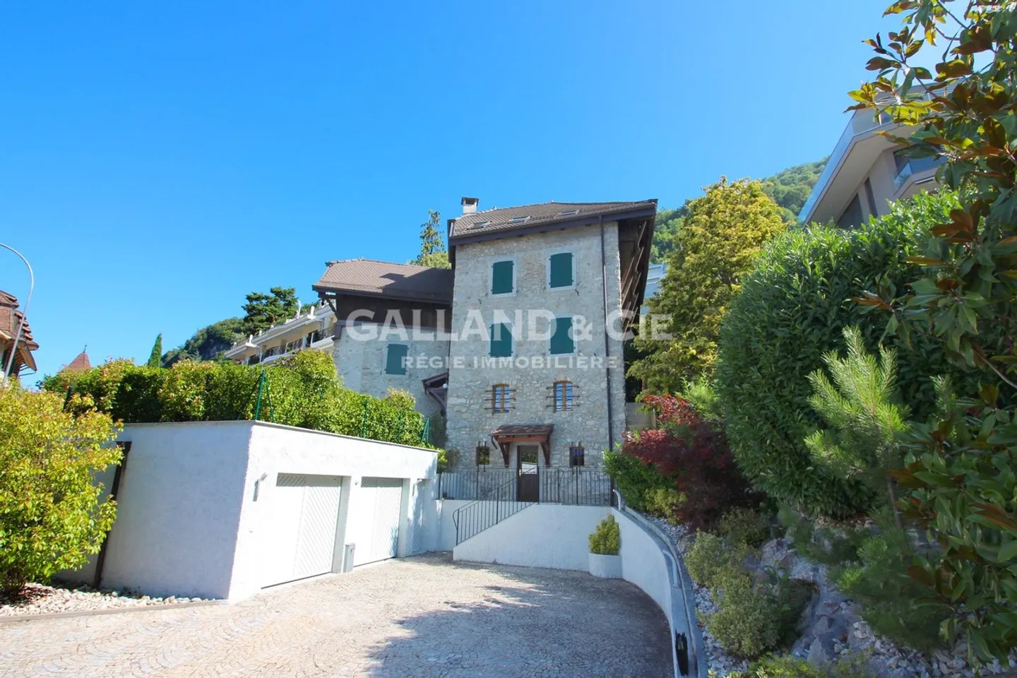 Wunderschönes, vollständig renoviertes Dorfhaus mit 6½ Zimmern - Foto 1 von 13
