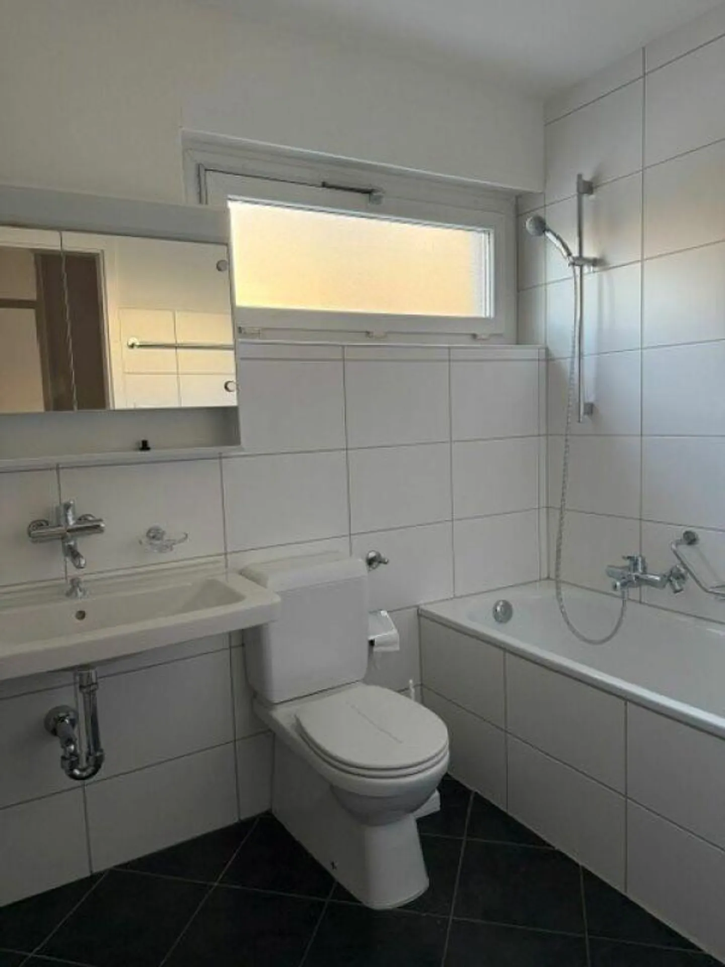 Geräumige Wohnung mit Balkon - Foto 11 von 11