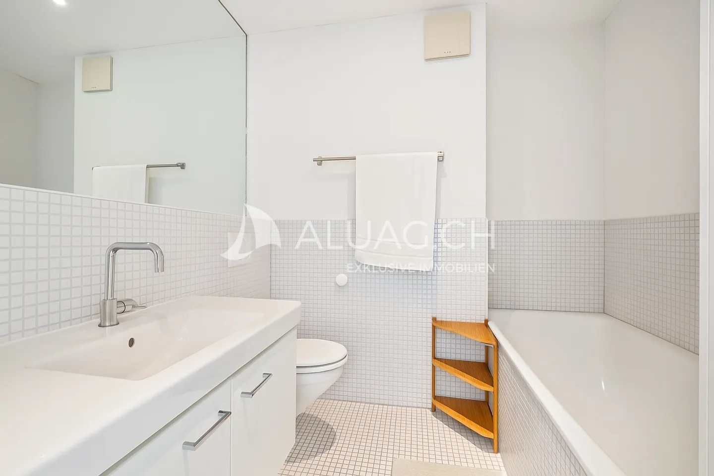 Vivere Praticamente e Modernamente Vicino al Lago - Foto 9 di 17