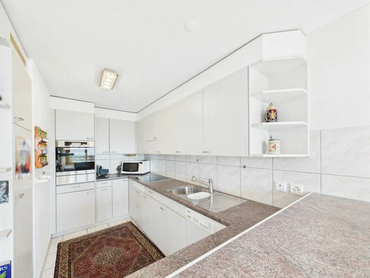 Terrace Apartment with Mountain Views - Photo 7 of 21