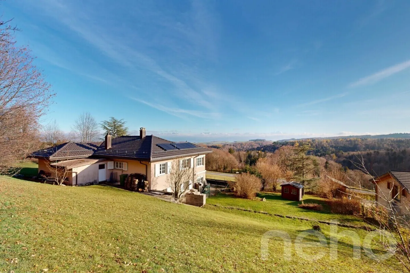 Grande propriété avec vue panoramique et cadre naturel exceptionnel - Photo 1 sur 12