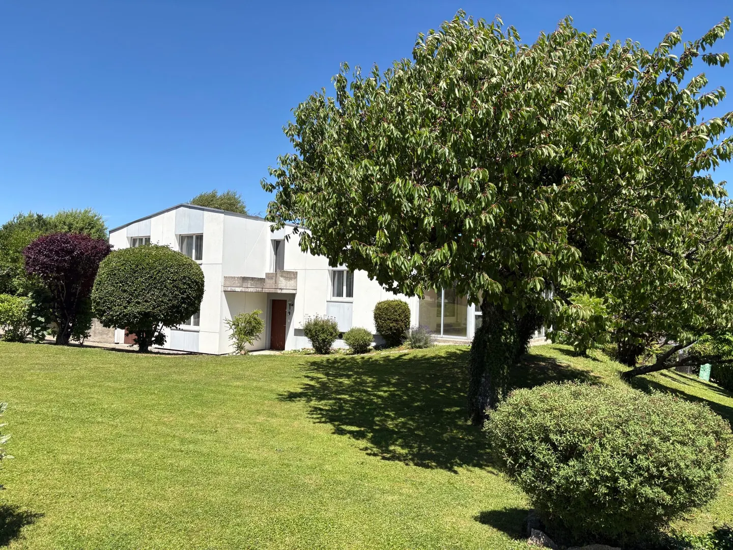 Charming Family Home with View - Photo 2 of 13