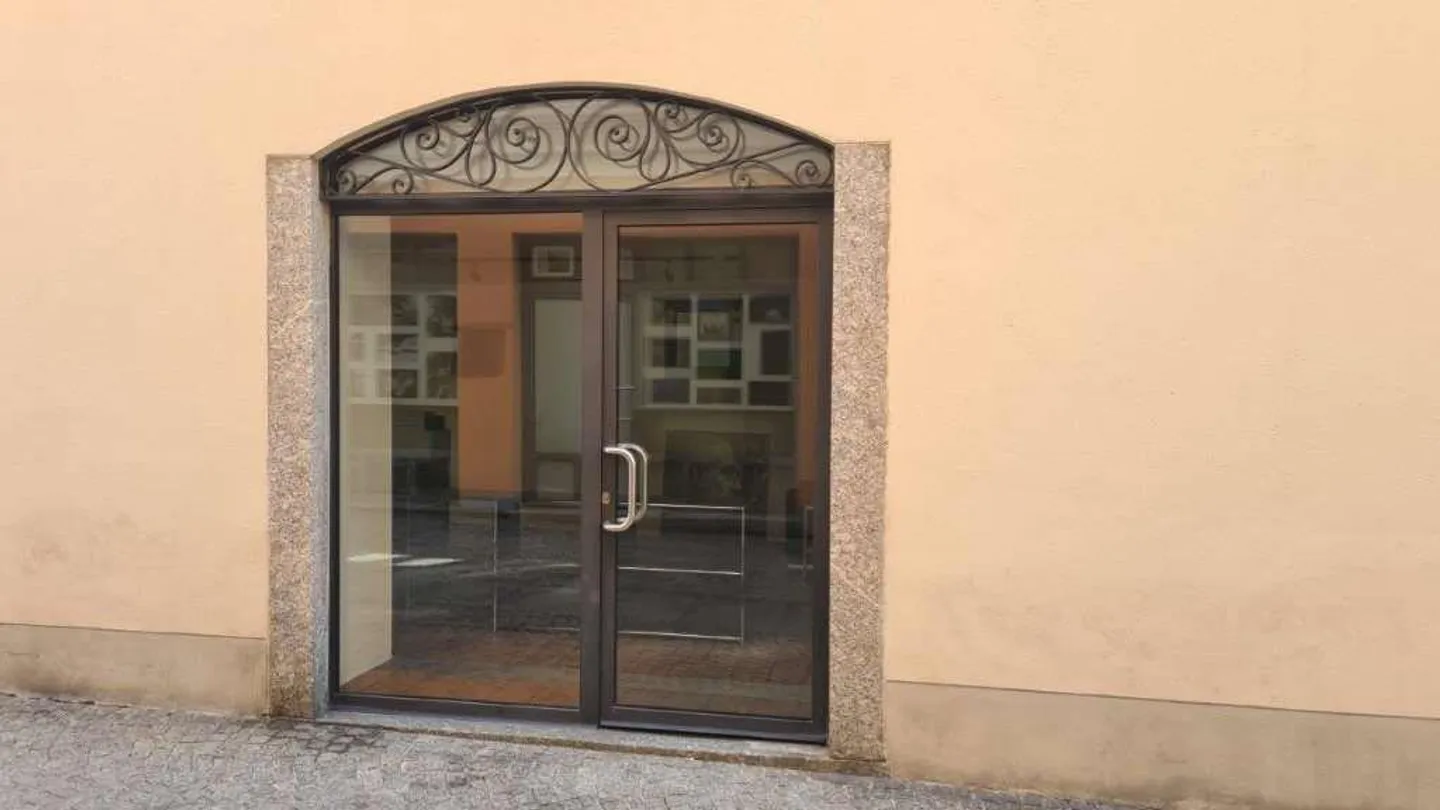 Ufficio luminoso in palazzo storico - Foto 3 di 6