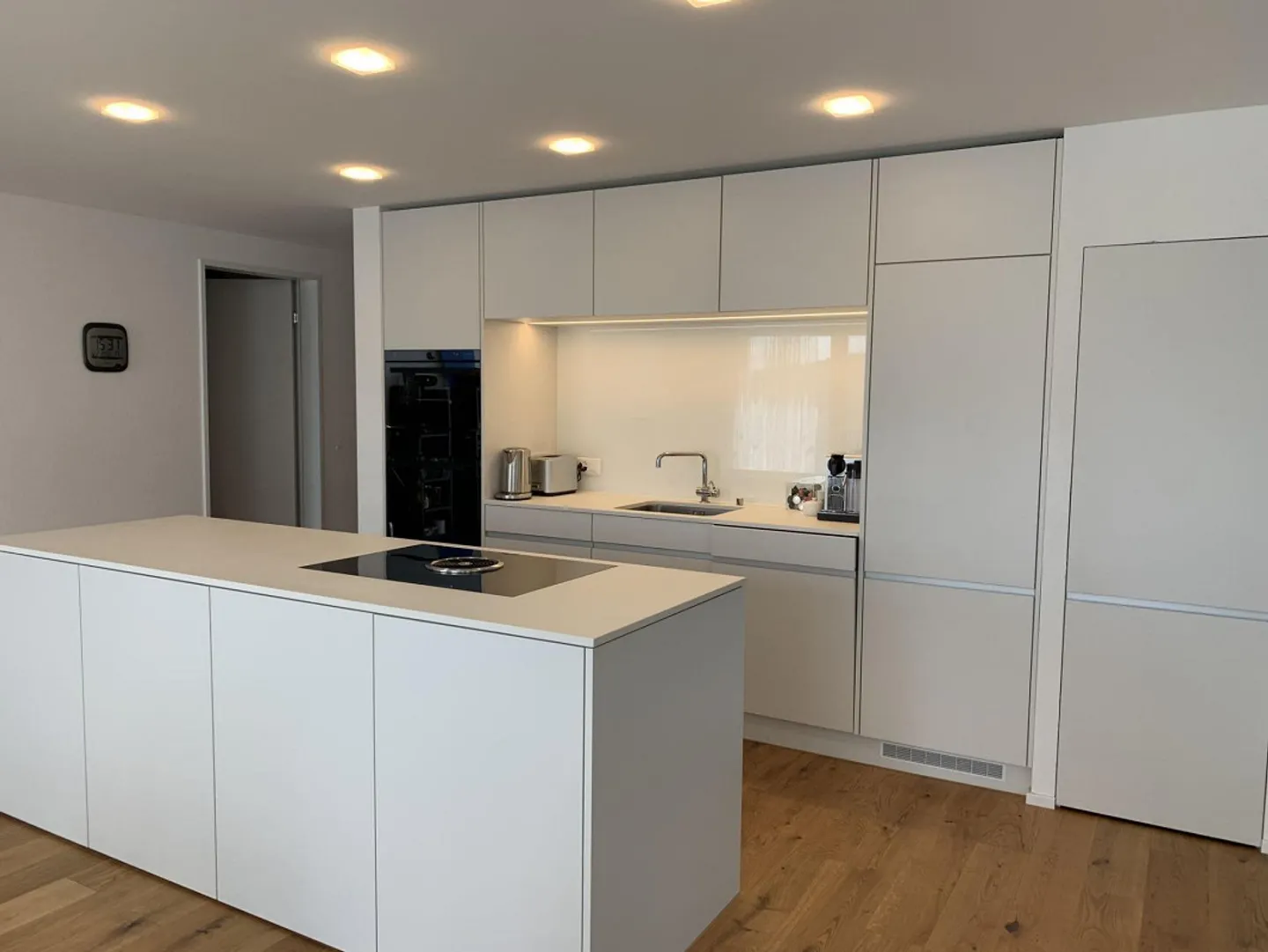 Exclusive 4.5-room maisonette apartment with unique views - Photo 7 of 7