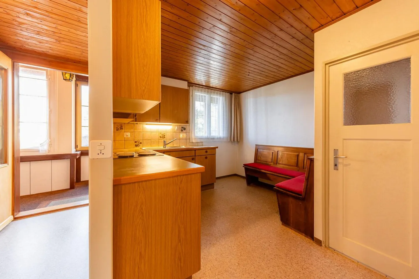 Casa trifamiliare con garage doppio a Heimberg! - Foto 8 di 13