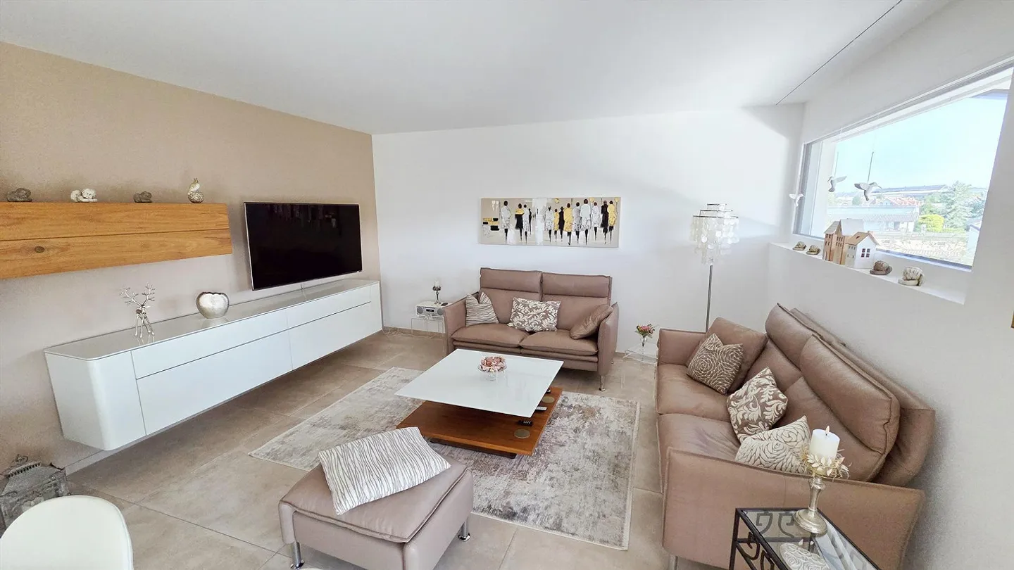 Aussergewöhnlich edle und neuwertige ATTIKA-Wohnung mit Alpensicht - Foto 8 von 19