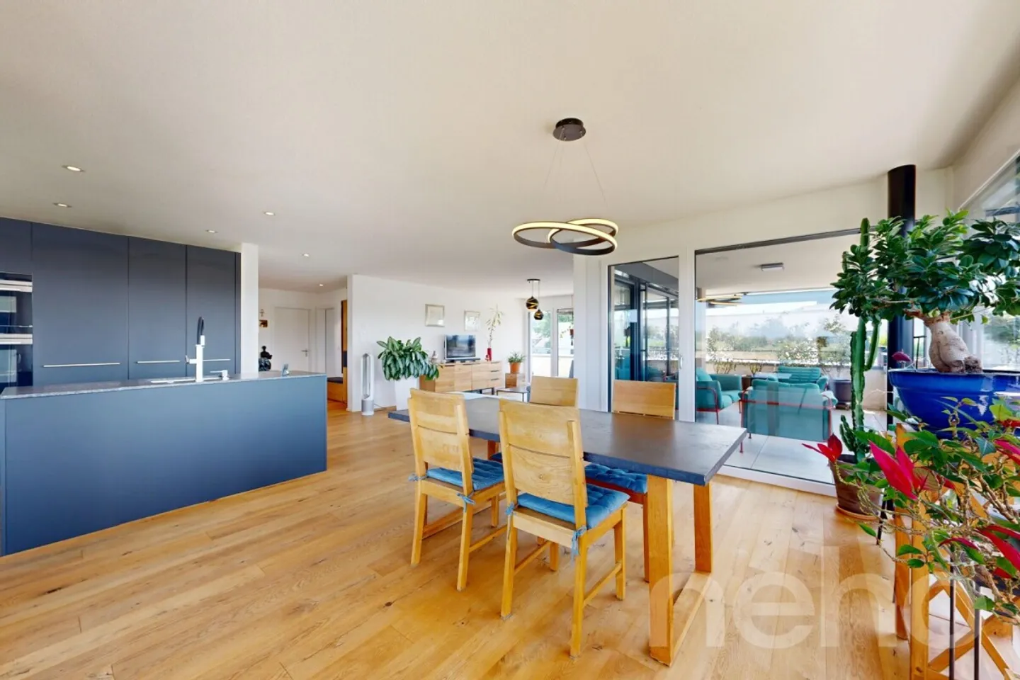 Exceptional penthouse with panoramic terrace between Fribourg and Bern - Photo 2 of 12