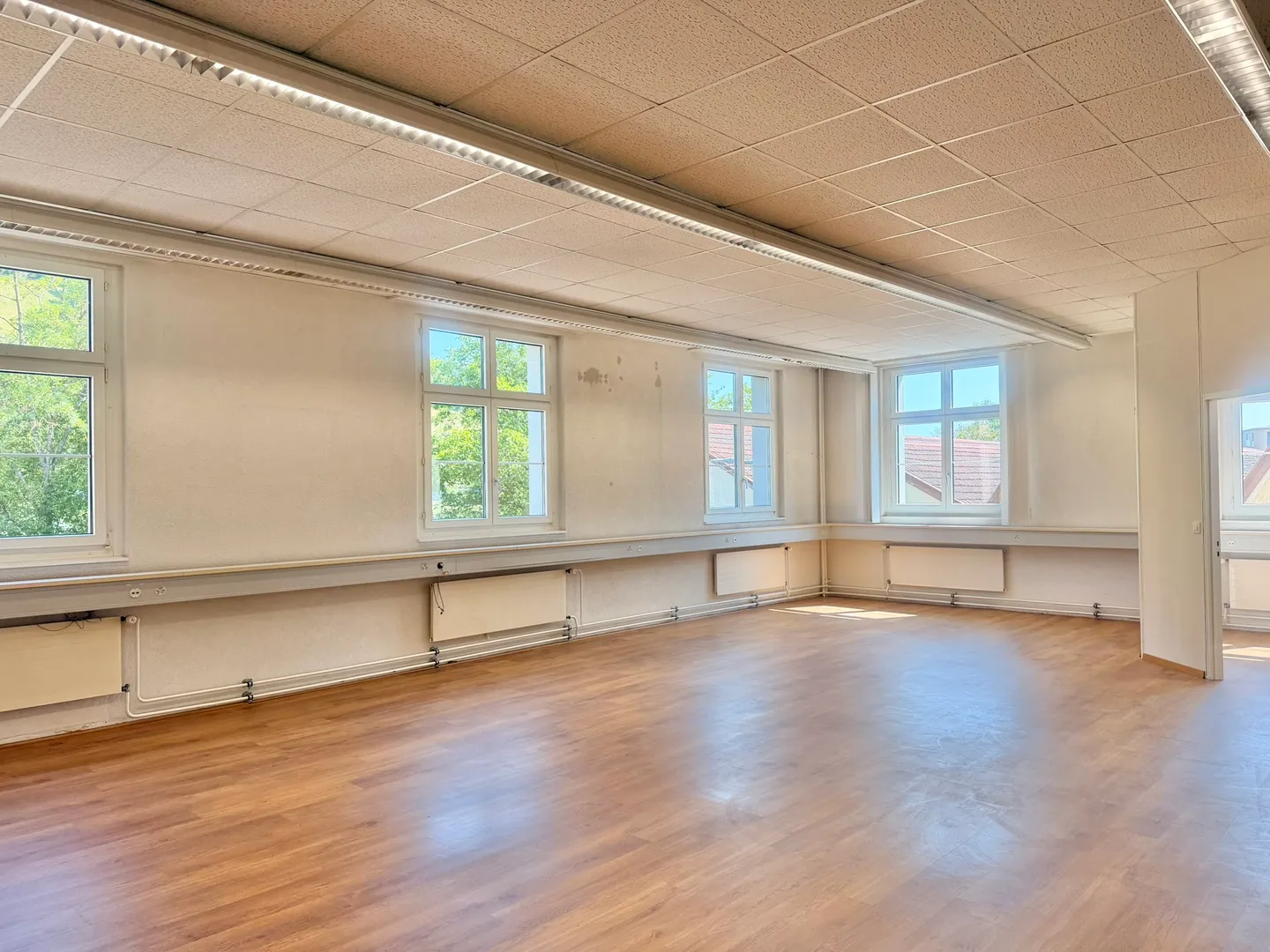198 m² Bureaux dans un Emplacement Excellent - Photo 1 sur 9