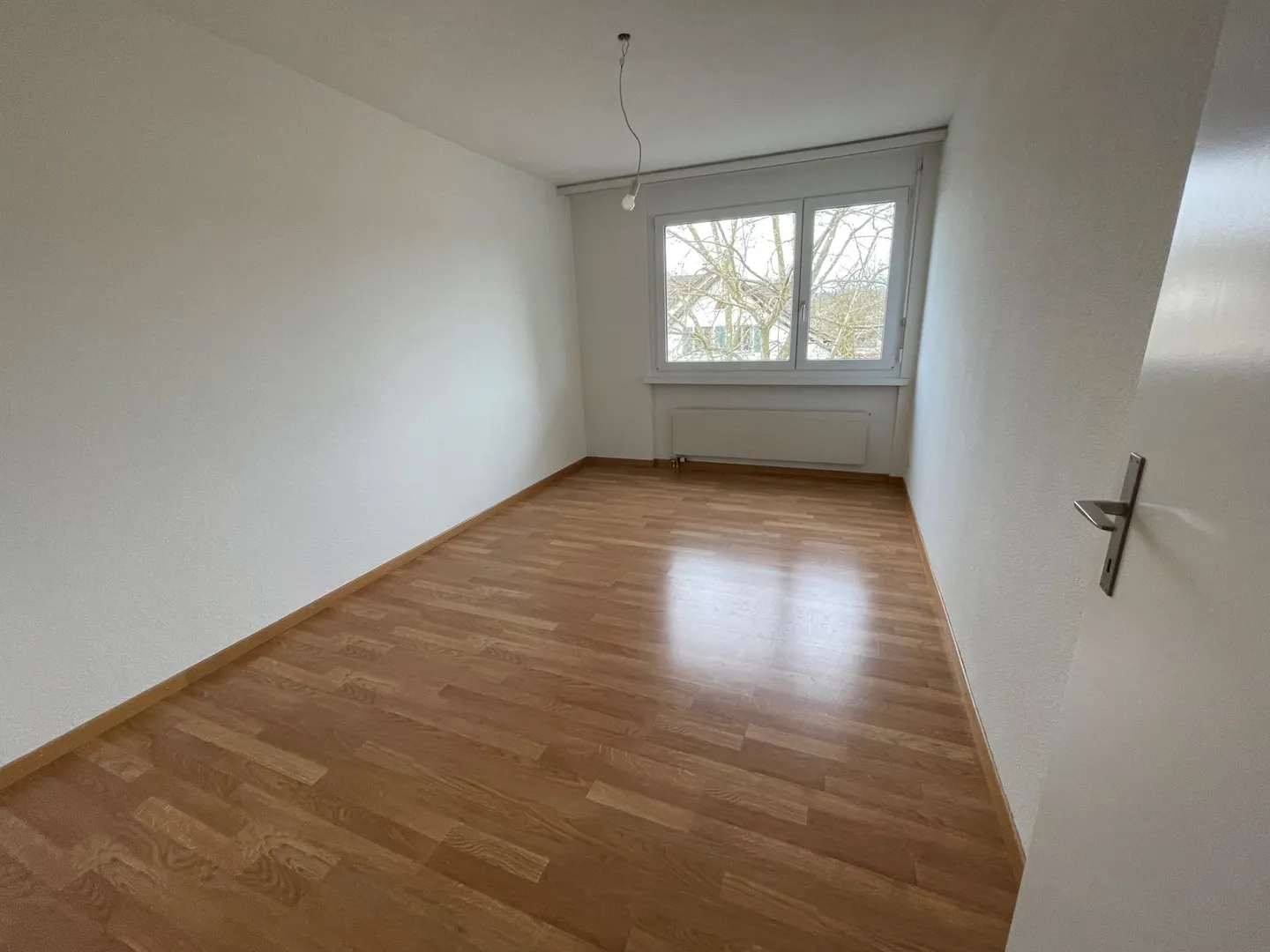 Ampio appartamento di 3,5 stanze con due balconi - Foto 7 di 10