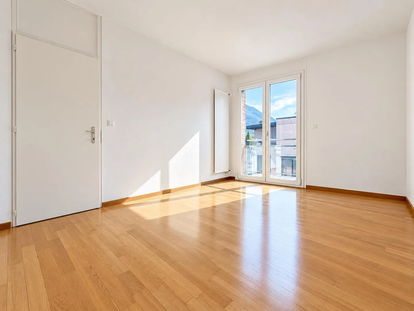 Appartement lumineux avec vue à Lugano - Disponible immédiatement - Photo 5 sur 8