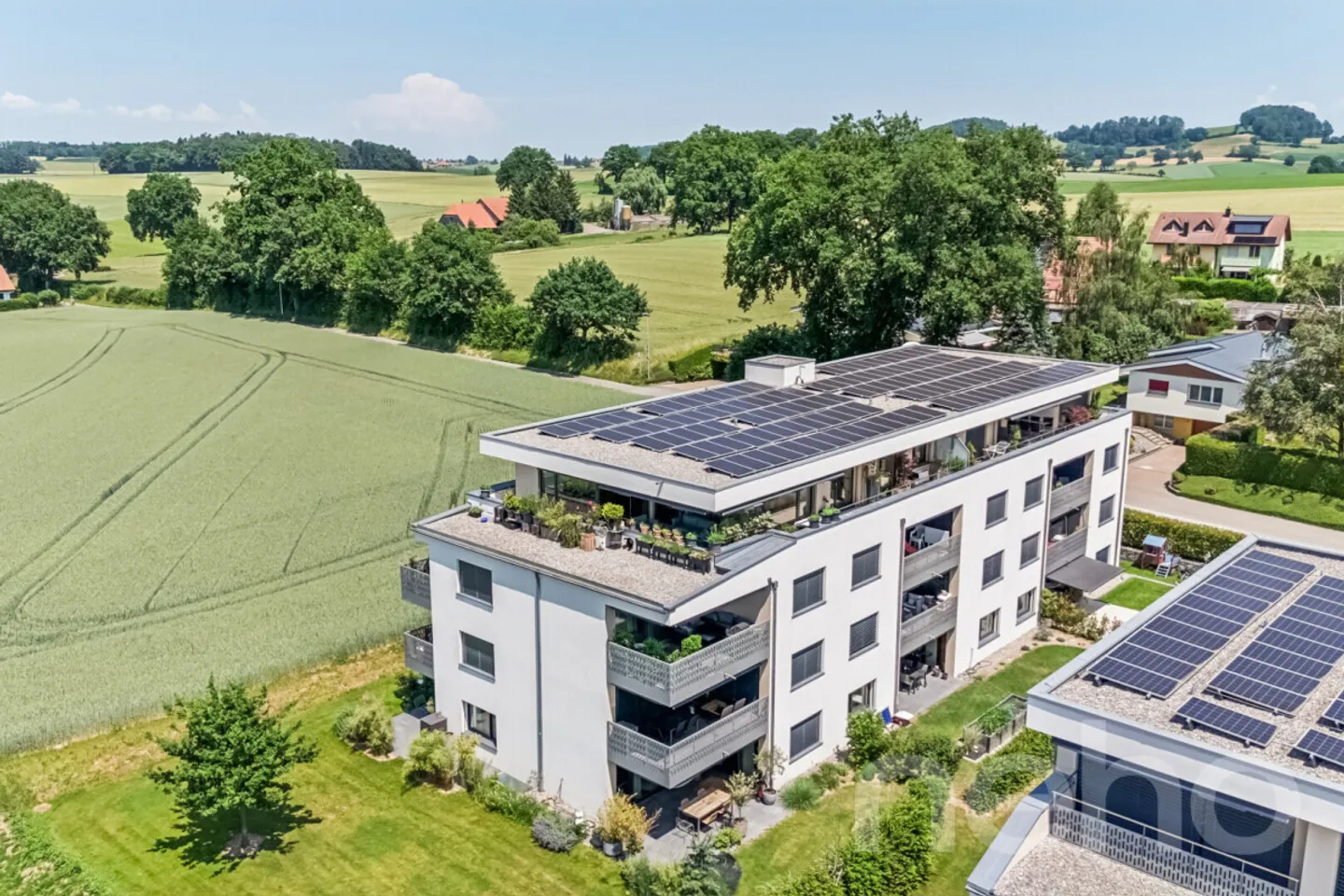 Exceptional penthouse with panoramic terrace between Fribourg and Bern - Photo 10 of 12