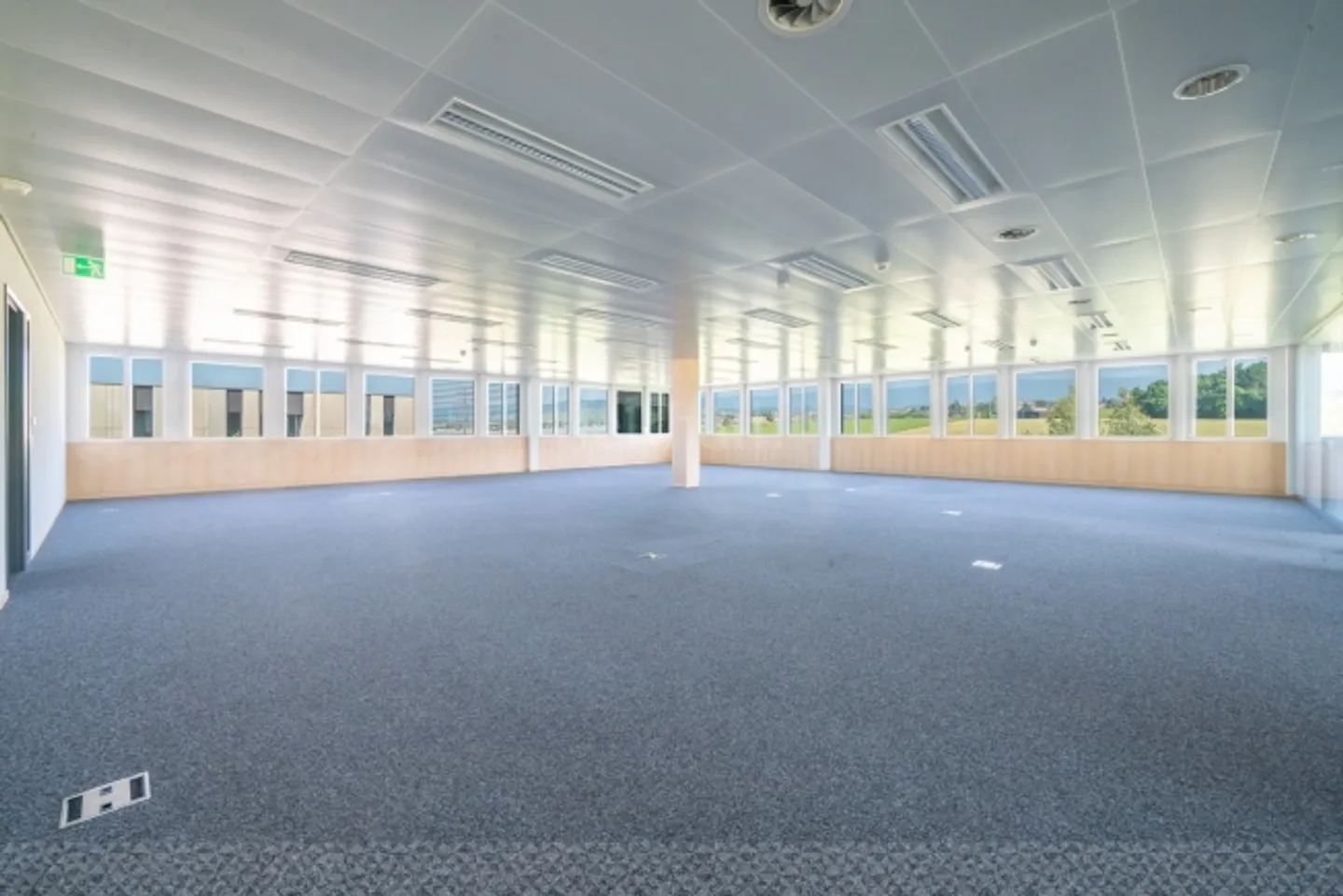 Connexya - Building of 5450m2 on 3 levels for rent - Photo 6 of 6