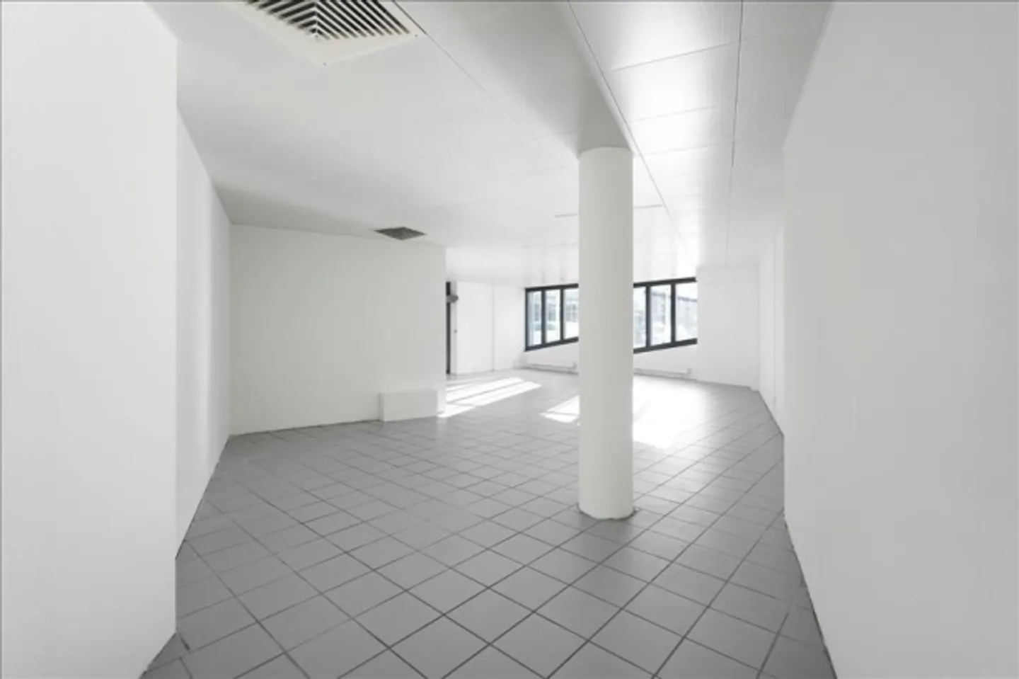 «Vielseitig nutzbare Ladenfläche - ideal für Verkauf, Praxen, Ateliers» - Foto 6 von 7